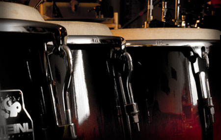 Bild: Congaequipment, Teil der Percussionausrüstung